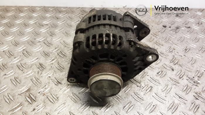 Gebruikte Dynamo Opel Zafira (M75) 1.7 CDTi 16V Prijs € 30,00 Margeregeling aangeboden door Autodemontage Vrijhoeven B.V.