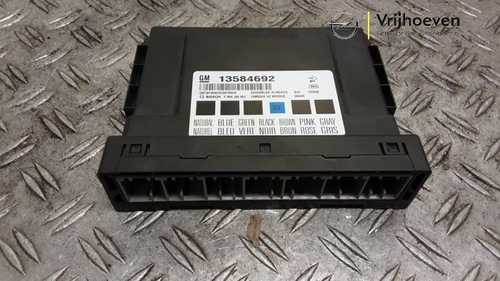 Gebruikte Computer Body Control Opel Ampera 1.4 16V Prijs € 80,00 Margeregeling aangeboden door Autodemontage Vrijhoeven B.V.