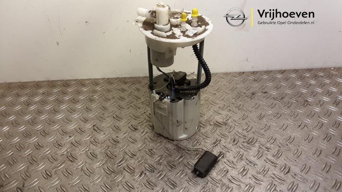 Gebruikte Tank element Pomp Opel Mokka/Mokka X 1.6 16V EcoFlex 4x2 Prijs € 125,00 Margeregeling aangeboden door Autodemontage Vrijhoeven B.V.