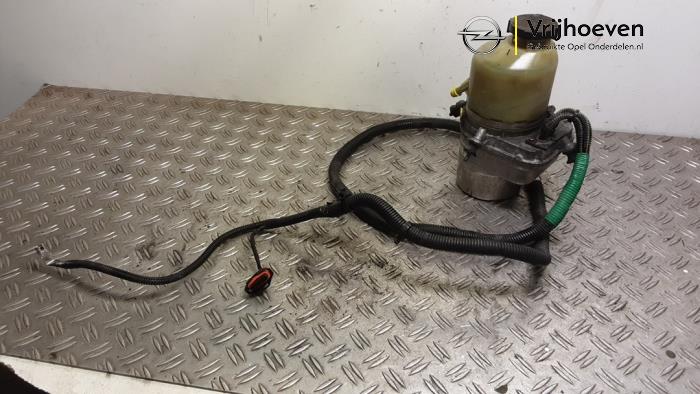 Gebruikte Pomp Servo Opel Meriva (B) 1.4 Turbo 16V ecoFLEX 120 Prijs € 850,00 Margeregeling aangeboden door Autodemontage Vrijhoeven B.V.