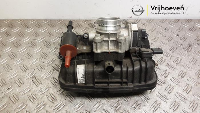 Gebruikte Spruitstuk Inlaat Opel Astra K 1.0 Turbo 12V Prijs € 75,00 Margeregeling aangeboden door Autodemontage Vrijhoeven B.V.