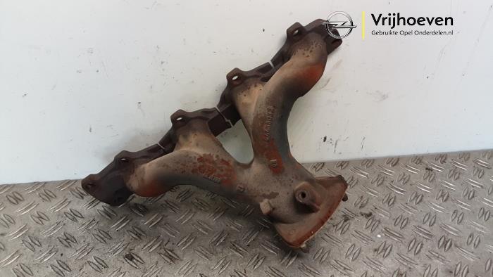 Gebruikte Uitlaatspruitstuk Opel Zafira (M75) 2.2 16V Direct Ecotec Prijs € 70,00 Margeregeling aangeboden door Autodemontage Vrijhoeven B.V.