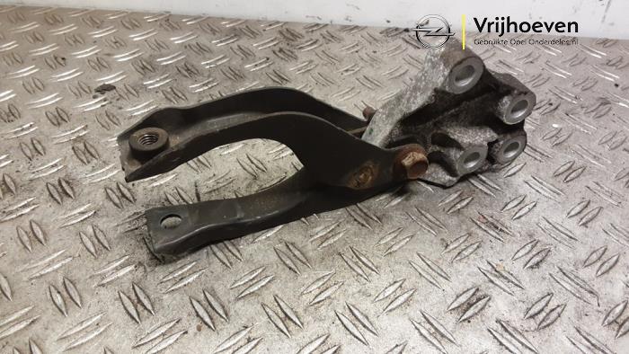 Gebruikte Motorrubber Opel Astra K Sports Tourer 1.4 Turbo 12V Prijs € 50,00 Margeregeling aangeboden door Autodemontage Vrijhoeven B.V.