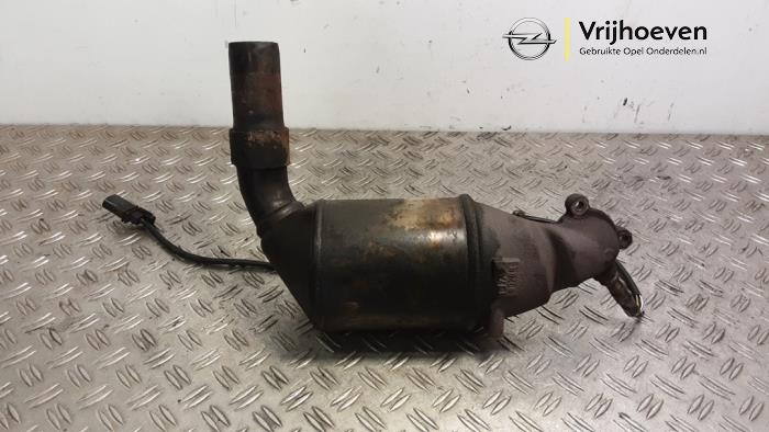 Gebruikte Roetfilter Opel Corsa D 1.3 CDTi 16V Ecotec Prijs € 250,00 Margeregeling aangeboden door Autodemontage Vrijhoeven B.V.