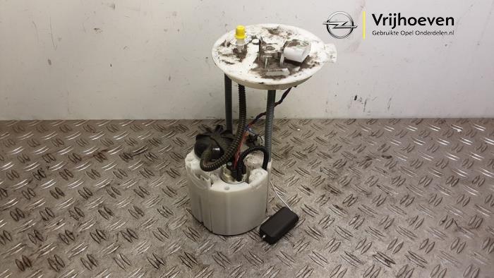 Gebruikte Tank element Pomp Opel Astra K Sports Tourer 1.4 Turbo 12V Prijs € 50,00 Margeregeling aangeboden door Autodemontage Vrijhoeven B.V.