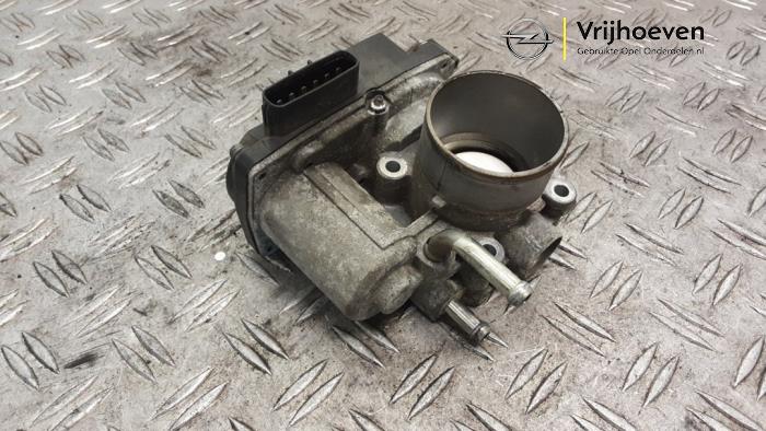 Gebruikte Gasklephuis Opel Agila (B) 1.2 16V Prijs € 50,00 Margeregeling aangeboden door Autodemontage Vrijhoeven B.V.