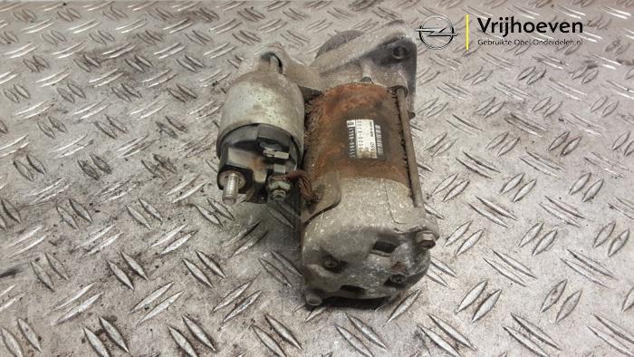Gebruikte Startmotor Opel Agila (B) 1.2 16V Prijs € 25,00 Margeregeling aangeboden door Autodemontage Vrijhoeven B.V.