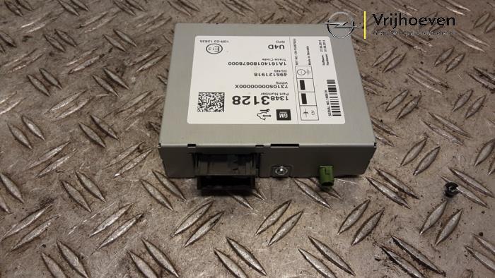 Gebruikte DAB module Opel Mokka/Mokka X 1.6 CDTI 16V 4x2 Prijs € 90,00 Margeregeling aangeboden door Autodemontage Vrijhoeven B.V.
