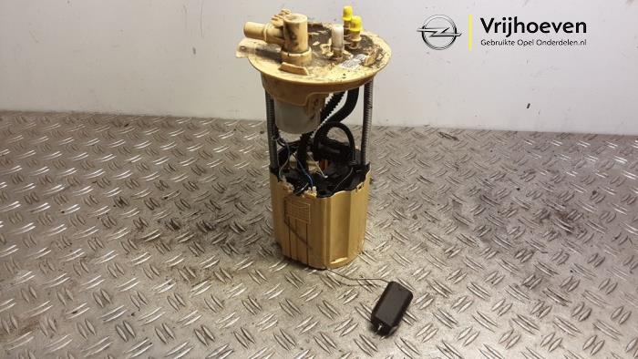 Gebruikte Tank element Pomp Opel Mokka/Mokka X 1.6 CDTI 16V 4x2 Prijs € 150,00 Margeregeling aangeboden door Autodemontage Vrijhoeven B.V.