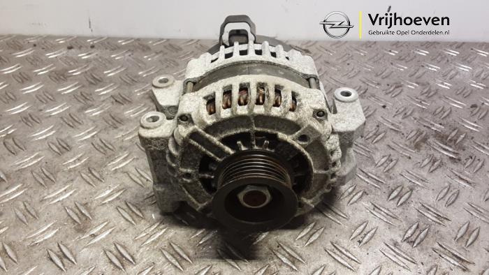 Gebruikte Alternator Opel Mokka/Mokka X 1.6 CDTI 16V 4x2 Prijs € 50,00 Margeregeling aangeboden door Autodemontage Vrijhoeven B.V.