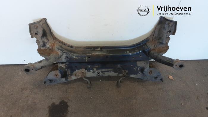 Gebruikte Subframe Opel Agila (B) 1.0 12V Prijs € 75,00 Margeregeling aangeboden door Autodemontage Vrijhoeven B.V.