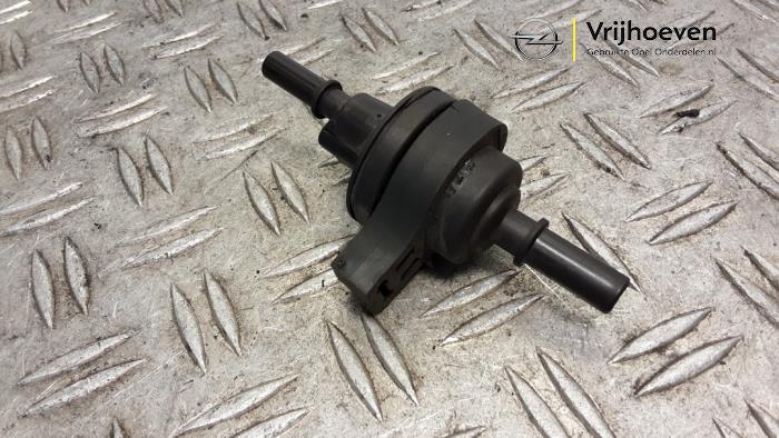 Gebruikte Evap klep Opel Grandland (X) 1.2 Turbo 12V Prijs € 30,00 Margeregeling aangeboden door Autodemontage Vrijhoeven B.V.