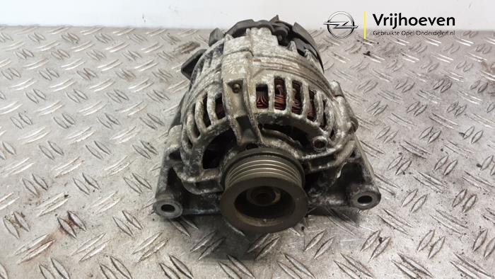 Gebruikte Alternator Opel Agila (A) 1.2 16V Prijs € 30,00 Margeregeling aangeboden door Autodemontage Vrijhoeven B.V.