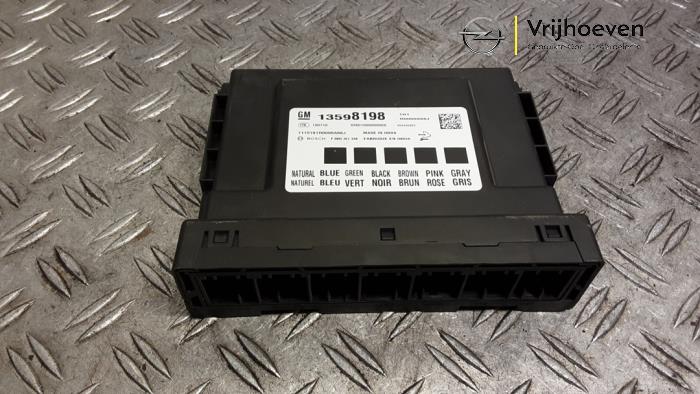 Gebruikte Module Bodycontrol Opel Karl 1.0 12V Prijs € 80,00 Margeregeling aangeboden door Autodemontage Vrijhoeven B.V.