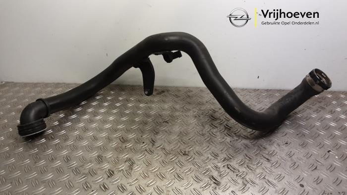 Gebruikte Intercooler Buis Opel Insignia Grand Sport 1.5 Turbo 16V 165 Prijs € 100,00 Margeregeling aangeboden door Autodemontage Vrijhoeven B.V.