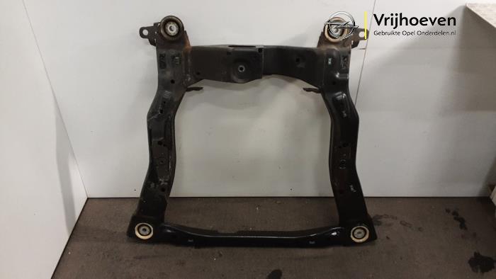 Gebruikte Subframe Opel Insignia Grand Sport 1.5 Turbo 16V 165 Prijs € 275,00 Margeregeling aangeboden door Autodemontage Vrijhoeven B.V.