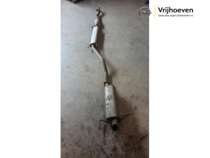Gebruikte Uitlaat (compleet) Opel Astra H SW (L35) 1.9 CDTi 120 Prijs € 175,00 Margeregeling aangeboden door Autodemontage Vrijhoeven B.V.