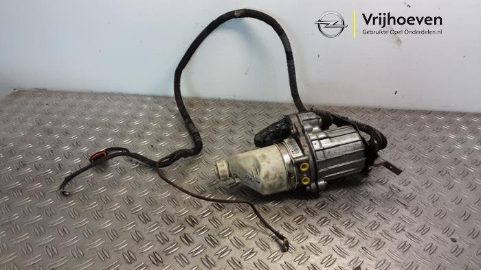 Gebruikte Servopomp Opel Astra H (L48) Prijs € 400,00 Margeregeling aangeboden door Autodemontage Vrijhoeven B.V.