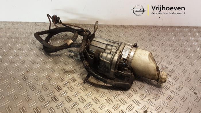 Gebruikte Servopomp Opel Astra H Twin Top (L67) 1.8 16V Prijs € 400,00 Margeregeling aangeboden door Autodemontage Vrijhoeven B.V.