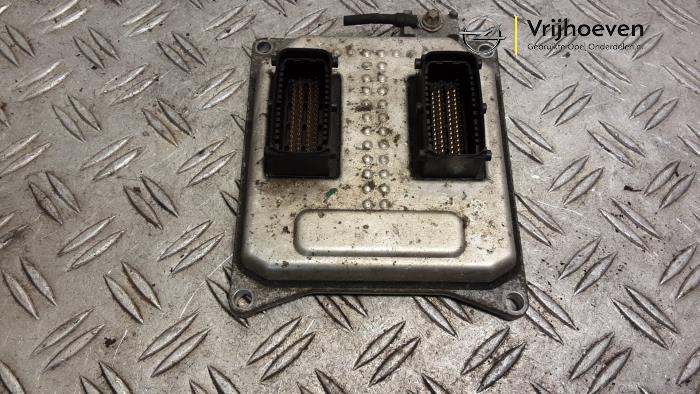 Gebruikte Computer Motormanagement Opel Vectra C Caravan 1.8 16V Prijs € 250,00 Margeregeling aangeboden door Autodemontage Vrijhoeven B.V.