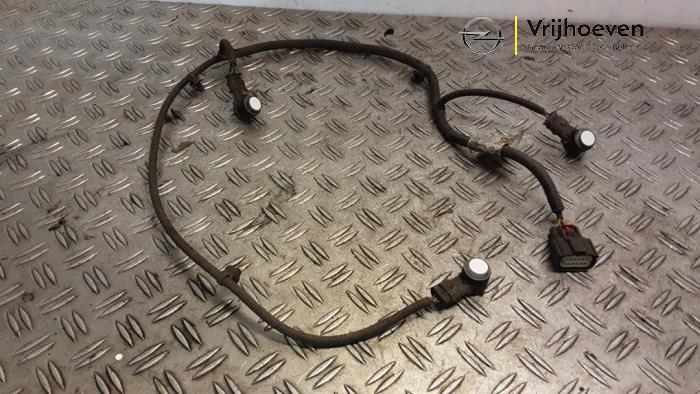 Gebruikte PDC Sensor Set Opel Karl 1.0 12V Prijs € 75,00 Margeregeling aangeboden door Autodemontage Vrijhoeven B.V.