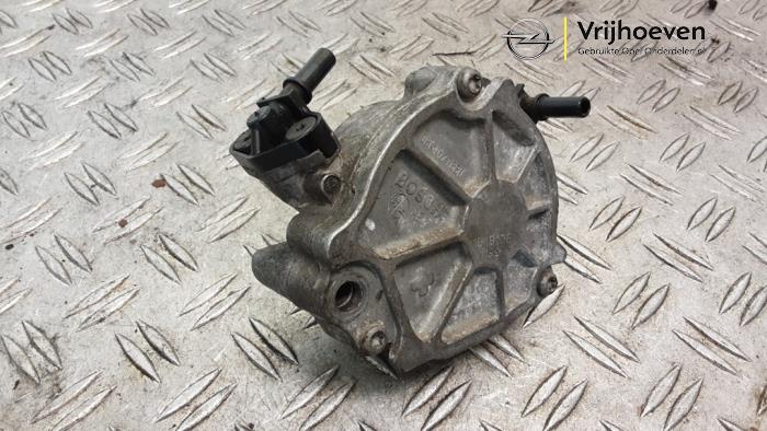 Gebruikte Vacuumpomp (Diesel) Opel Combo Cargo 1.6 CDTI 100 Prijs € 20,00 Margeregeling aangeboden door Autodemontage Vrijhoeven B.V.