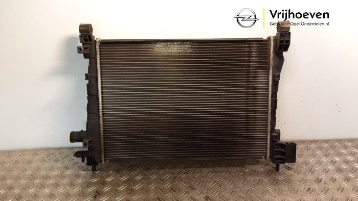 Gebruikte Radiateur Opel Karl 1.0 12V Prijs € 50,00 Inclusief btw aangeboden door Autodemontage Vrijhoeven B.V.
