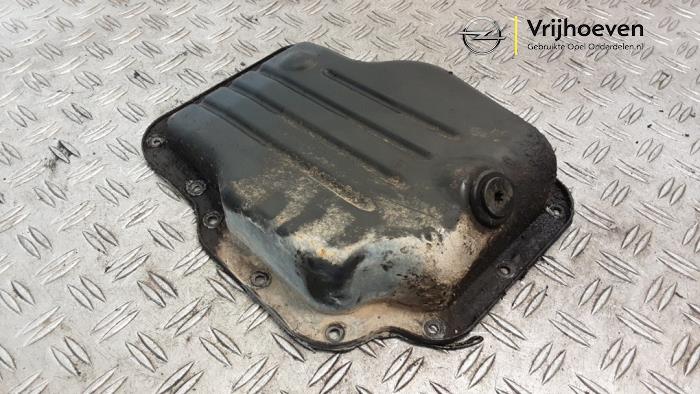 Gebruikte Carterpan Opel Zafira (M75) 1.7 CDTi 16V Prijs € 40,00 Margeregeling aangeboden door Autodemontage Vrijhoeven B.V.