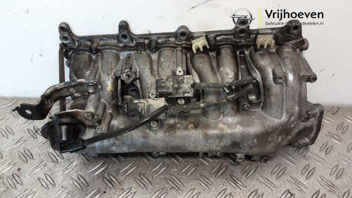Gebruikte Spruitstuk Inlaat Opel Zafira (M75) 1.7 CDTi 16V Prijs € 90,00 Margeregeling aangeboden door Autodemontage Vrijhoeven B.V.