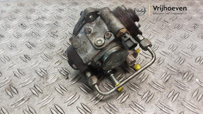 Gebruikte Brandstofpomp Mechanisch Opel Zafira (M75) 1.7 CDTi 16V Prijs € 150,00 Margeregeling aangeboden door Autodemontage Vrijhoeven B.V.