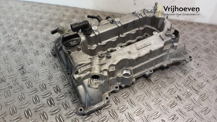 Gebruikte Kleppendeksel Opel Astra K 1.0 Turbo 12V Prijs € 250,00 Margeregeling aangeboden door Autodemontage Vrijhoeven B.V.