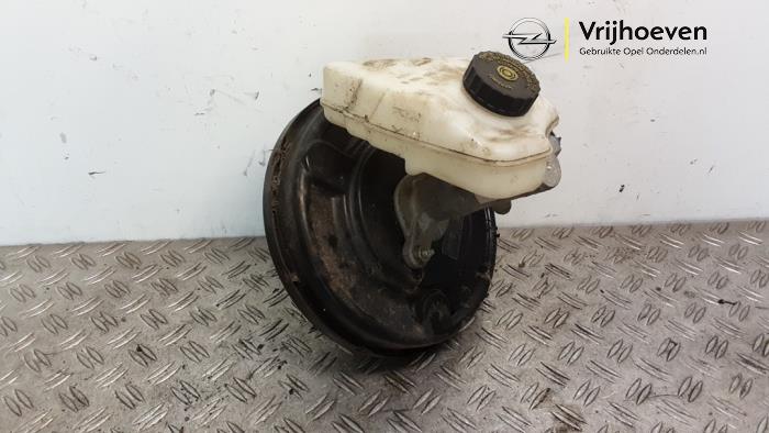 Gebruikte Rembekrachtiger Opel Tigra Twin Top 1.8 16V Prijs € 40,00 Margeregeling aangeboden door Autodemontage Vrijhoeven B.V.