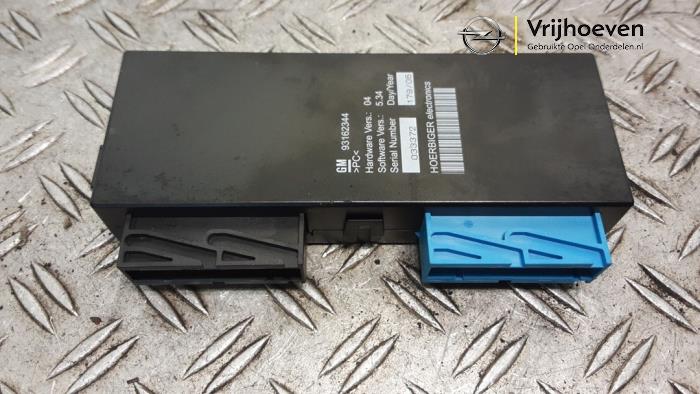 Gebruikte Cabriokap computer Opel Tigra Twin Top 1.8 16V Prijs € 50,00 Margeregeling aangeboden door Autodemontage Vrijhoeven B.V.