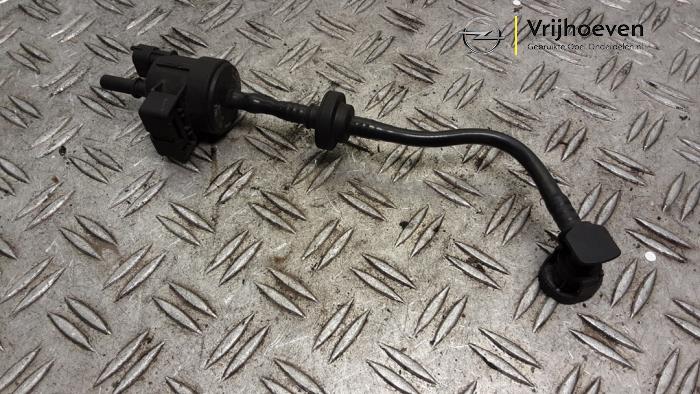 Gebruikte Evap klep Opel Corsa E 1.4 Turbo 16V Prijs € 40,00 Margeregeling aangeboden door Autodemontage Vrijhoeven B.V.