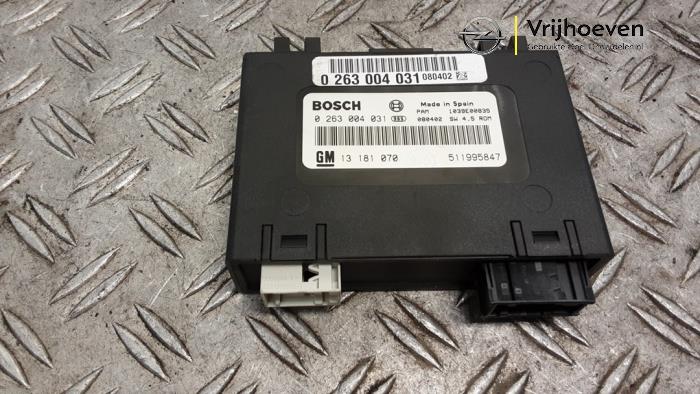 Gebruikte PDC Module Opel Vectra C GTS 2.2 DIG 16V Prijs € 45,00 Margeregeling aangeboden door Autodemontage Vrijhoeven B.V.