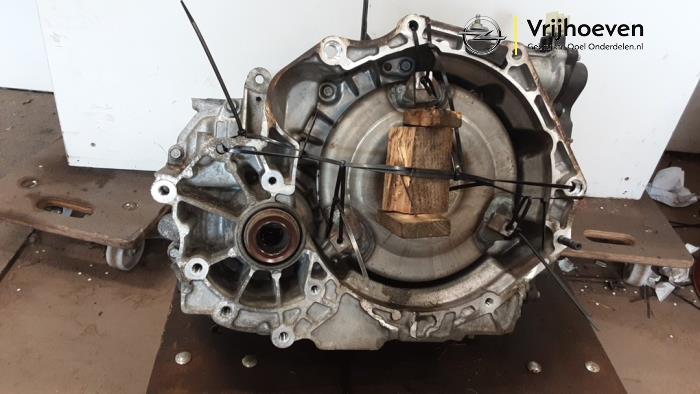 Gebruikte Automaatbak Opel Corsa E 1.4 16V Prijs € 1.200,00 Margeregeling aangeboden door Autodemontage Vrijhoeven B.V.
