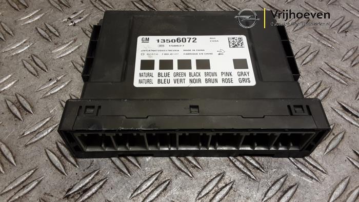 Gebruikte Computer Body Control Opel Corsa E 1.2 16V Prijs € 80,00 Margeregeling aangeboden door Autodemontage Vrijhoeven B.V.
