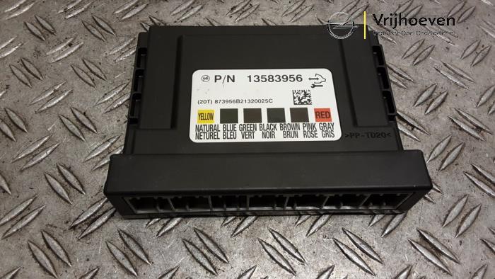 Module Bodycontrol Opel Astra J GTC (PD2/PF2), 2011 / 2018 2.0 CDTI 16V ecoFLEX, Hatchback, 2Dr, Diesel, 1.956cc, 121kW (165pk), FWD, A20DTH, 2012-01 / 2015-06, PD2EN; PF2EN (Gebruikt)