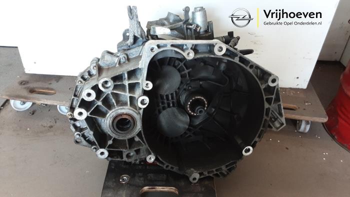 Gebruikte Versnellingsbak Opel Astra J (PC6/PD6/PE6/PF6) 2.0 CDTI 16V 165 Ecotec Prijs € 600,00 Margeregeling aangeboden door Autodemontage Vrijhoeven B.V.
