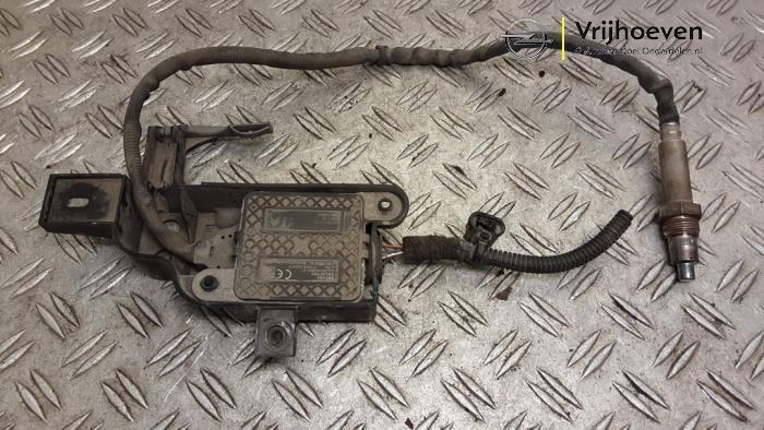Gebruikte Nox sensor Opel Crossland X/Crossland 1.6 CDTi 100 Prijs € 125,00 Margeregeling aangeboden door Autodemontage Vrijhoeven B.V.
