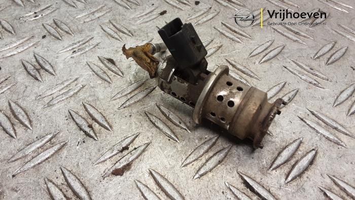Gebruikte Injector adblue Opel Crossland X/Crossland 1.6 CDTi 100 Prijs € 50,00 Margeregeling aangeboden door Autodemontage Vrijhoeven B.V.