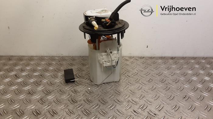 Gebruikte Tank element Pomp Opel Crossland (X) 1.2 Turbo 12V Euro 6d-temp Prijs € 75,00 Margeregeling aangeboden door Autodemontage Vrijhoeven B.V.