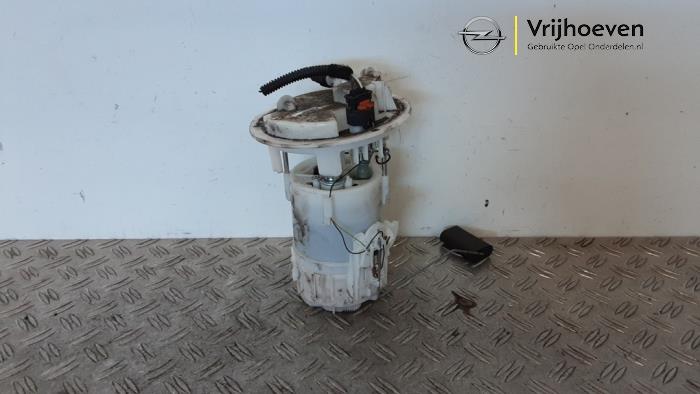 Gebruikte Tank element Pomp Opel Crossland (X) 1.2 12V Prijs € 75,00 Margeregeling aangeboden door Autodemontage Vrijhoeven B.V.
