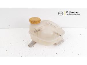 Gebruikte Expansievat Opel Astra G Caravan (F35) Prijs € 10,00 Margeregeling aangeboden door Autodemontage Vrijhoeven B.V.