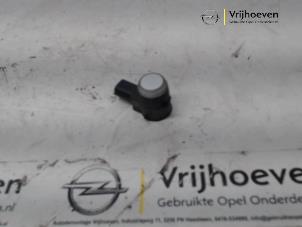 Gebruikte PDC Sensor Opel Mokka/Mokka X 1.4 Turbo 16V 4x2 Prijs € 20,00 Margeregeling aangeboden door Autodemontage Vrijhoeven B.V.