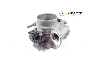 Gebruikte Gasklephuis Opel Astra F (53/54/58/59) 1.4i 16V Prijs € 15,00 Margeregeling aangeboden door Autodemontage Vrijhoeven B.V.