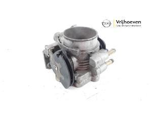 Gebruikte Gasklephuis Opel Astra F (53/54/58/59) 1.4i 16V Prijs € 15,00 Margeregeling aangeboden door Autodemontage Vrijhoeven B.V.