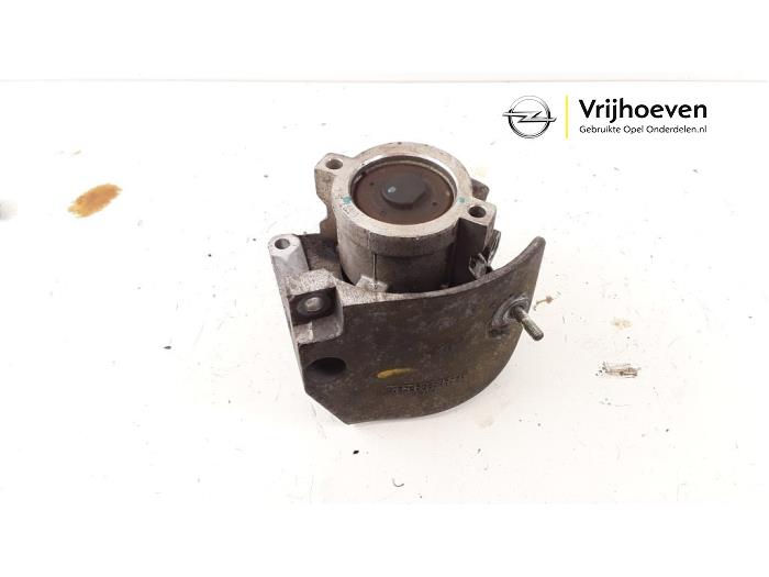 Gebruikte Servopomp Opel Antara 2.0 CDTi 16V 4x4 Prijs € 50,00 Margeregeling aangeboden door Autodemontage Vrijhoeven B.V.