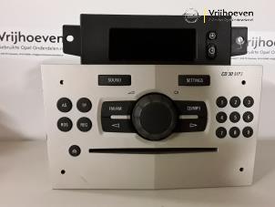 Gebruikte Radio module Opel Corsa D 1.2 16V Prijs € 50,00 Margeregeling aangeboden door Autodemontage Vrijhoeven B.V.