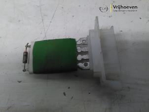 Gebruikte Kachel Weerstand Opel Corsa C (F08/68) 1.2 16V Prijs € 10,00 Margeregeling aangeboden door Autodemontage Vrijhoeven B.V.